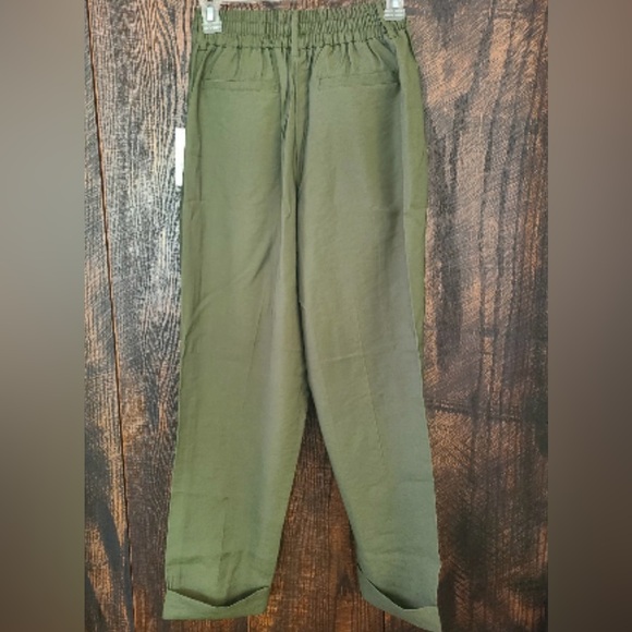 NEW| A New Day Women's High-Rise Slim Straight Leg Pintuck Ankle Pants - Picture 2 of 4